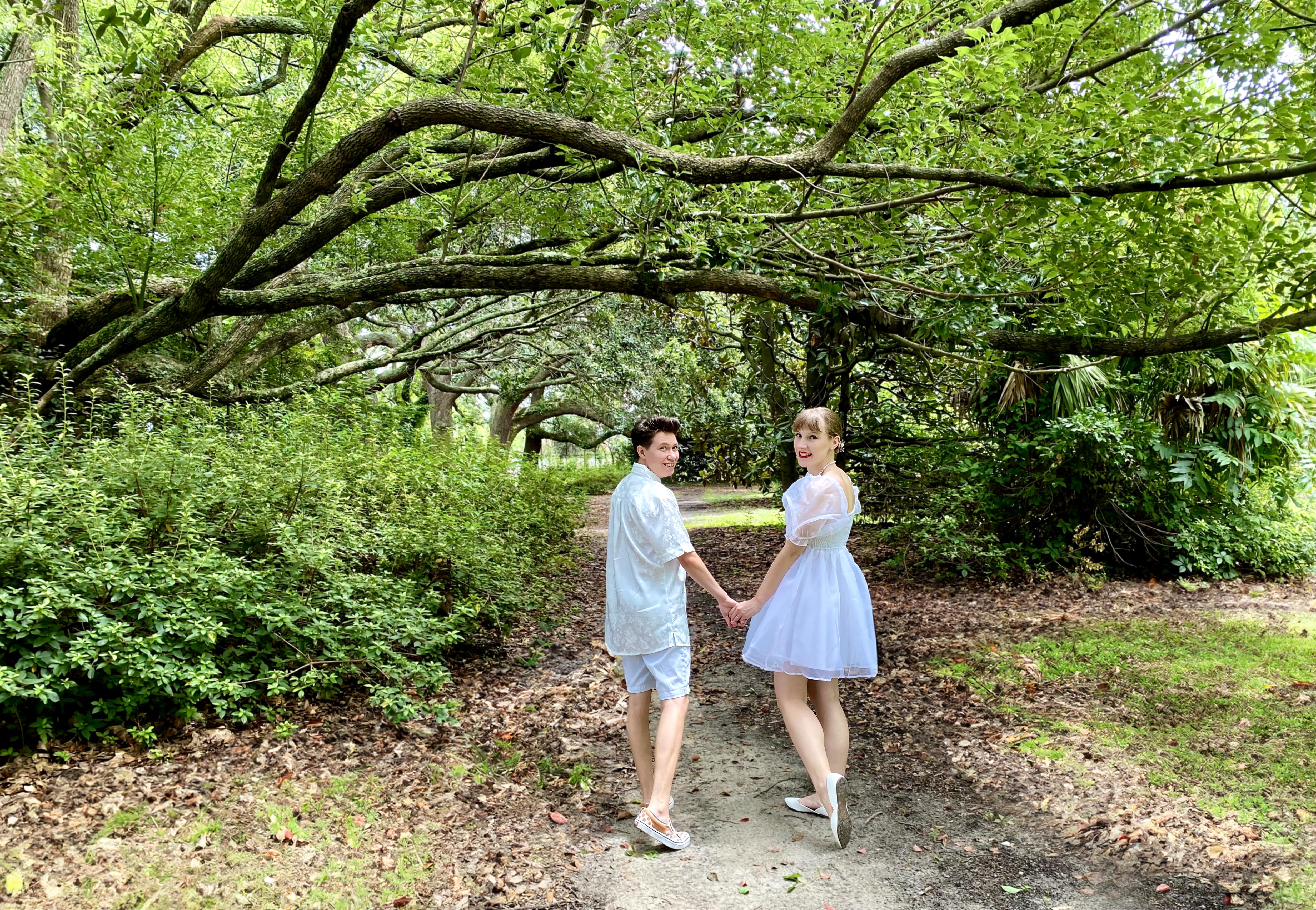 The Wedding Website of Lindsay Hearon and Chris Morere