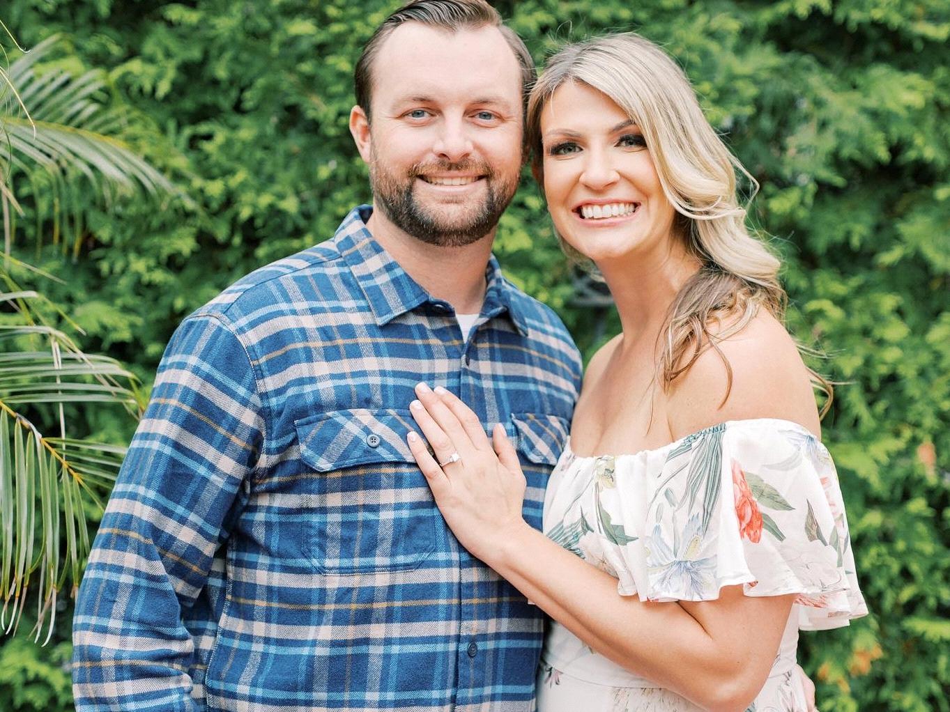 The Wedding Website of Julie Band and Dillon Sheehy