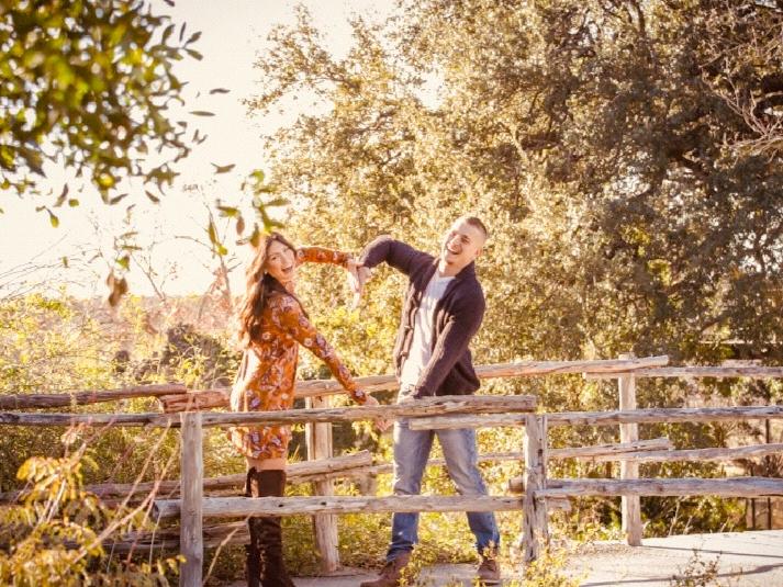 The Wedding Website of Jessica Gonzalez and Lonnie Verstuyft