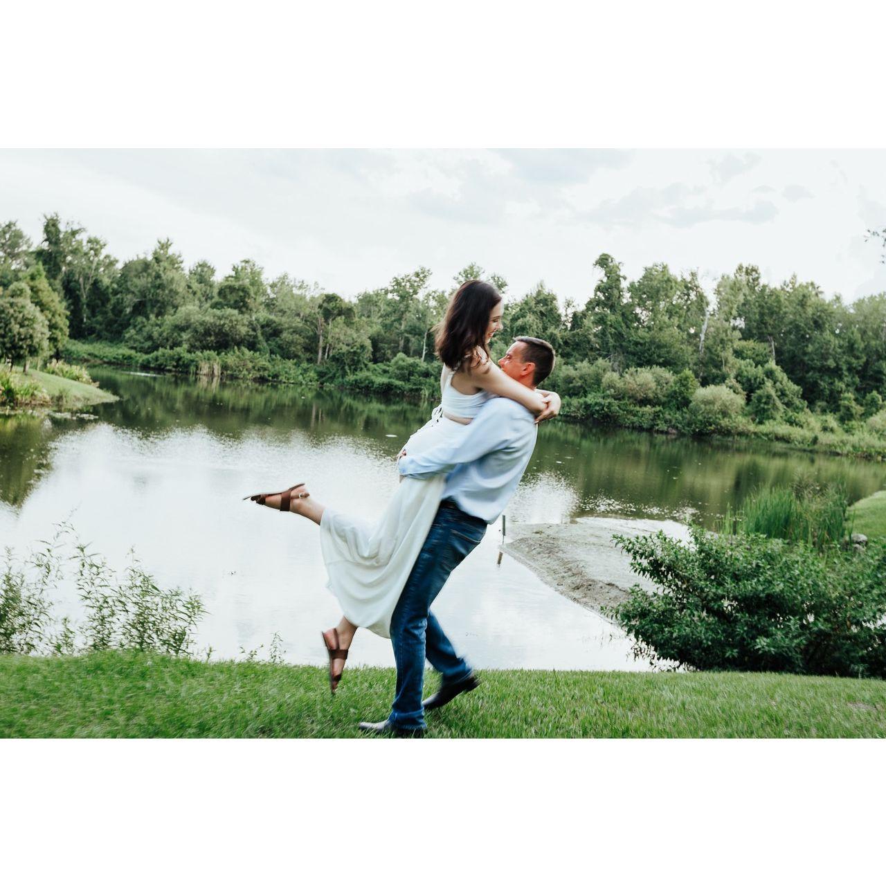 July 2024: Bonnet Springs (Lakeland) Engagement Photos