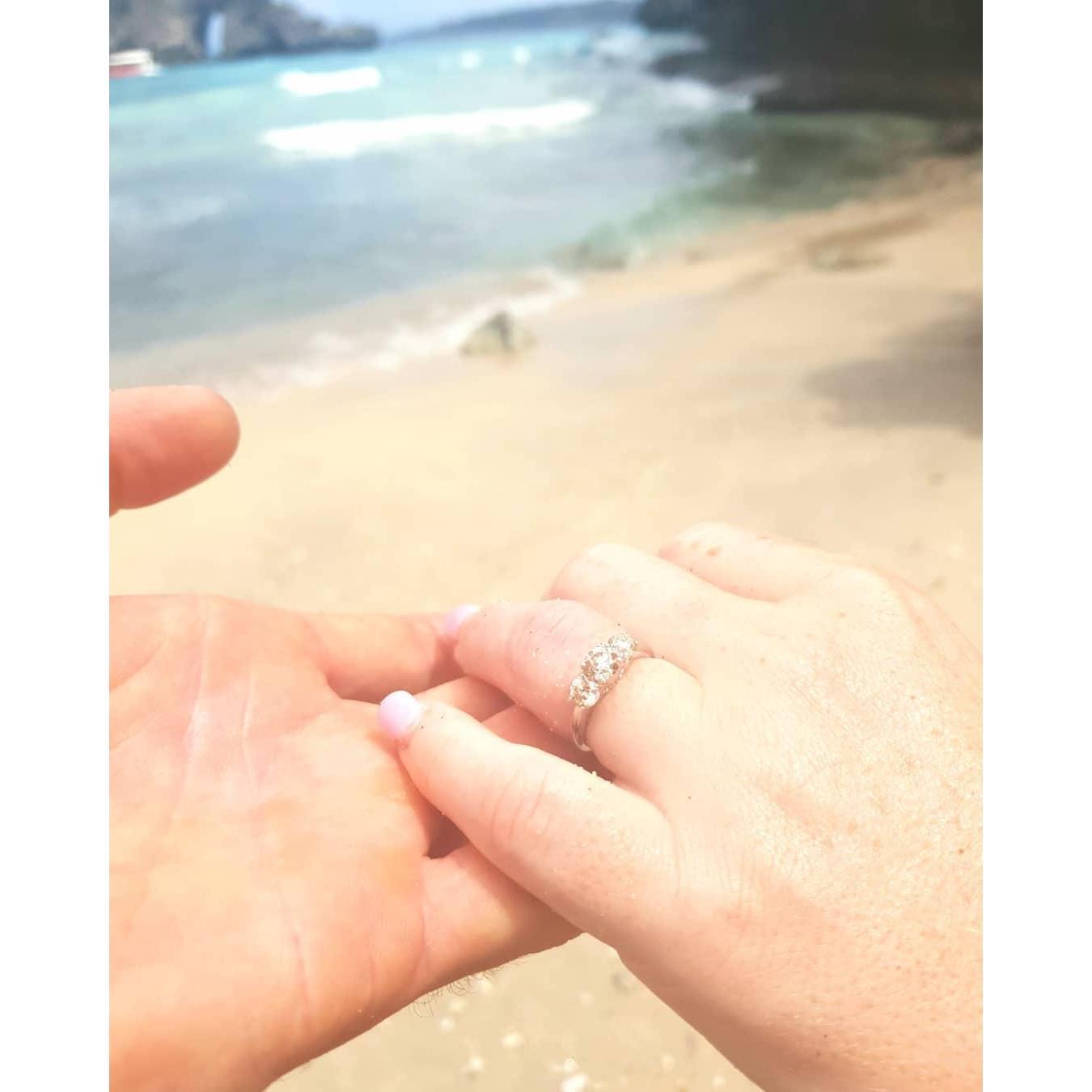 Seree's beautiful engagement ring, Matt proposed to heron holiday in Bali