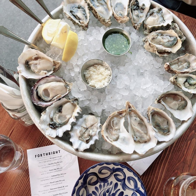 Oysters in Marseille