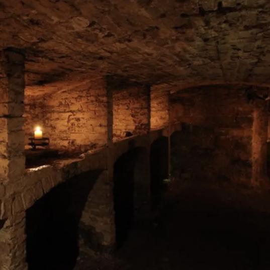 Underground haunted city tour in Edinburgh