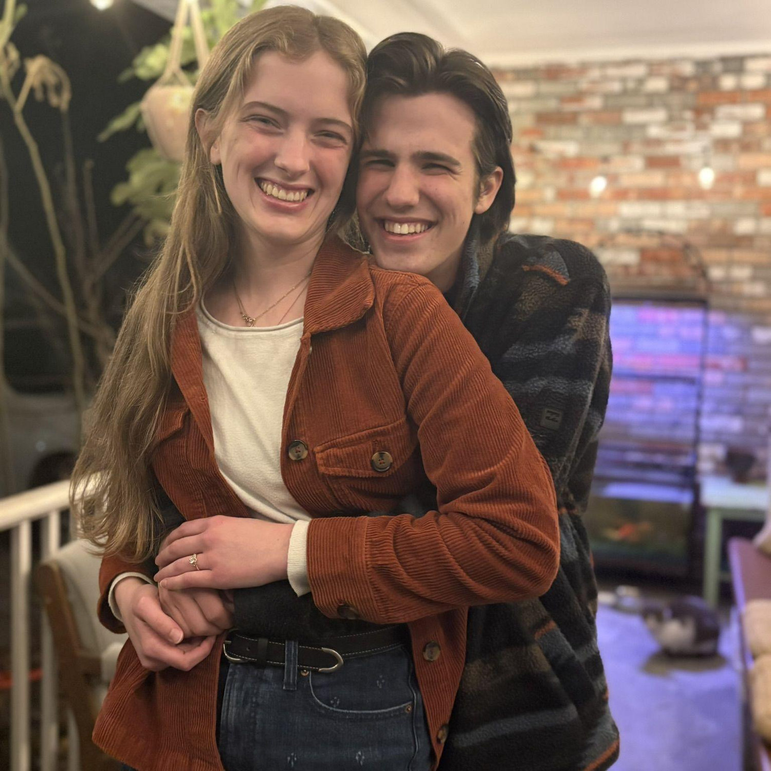 Judah's sister snapped a slightly less blurry photo of us after we had told both of our immediate families the big news😊😊