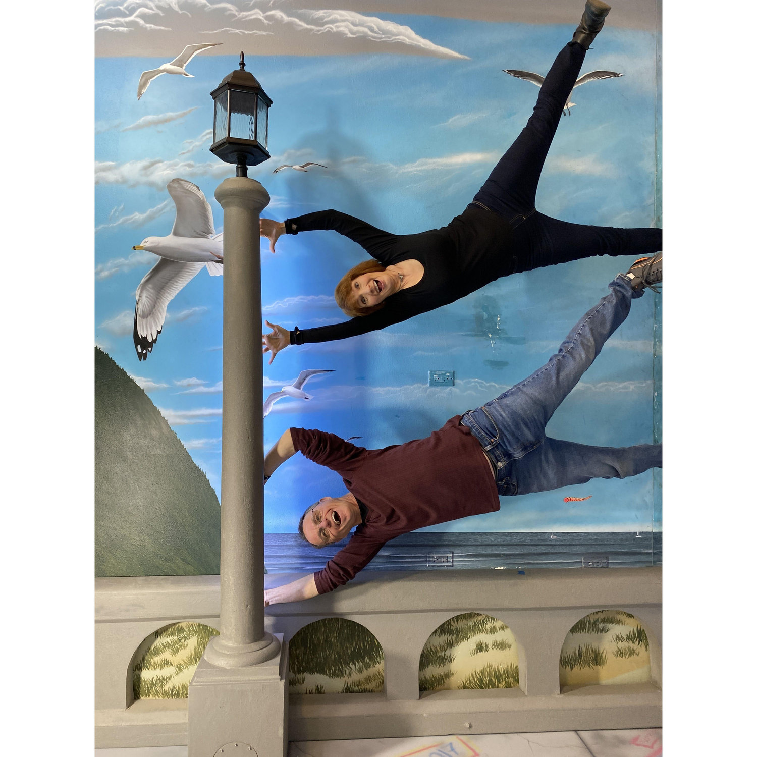 Totally fun and silly photo shoot in Seaside. Whee!