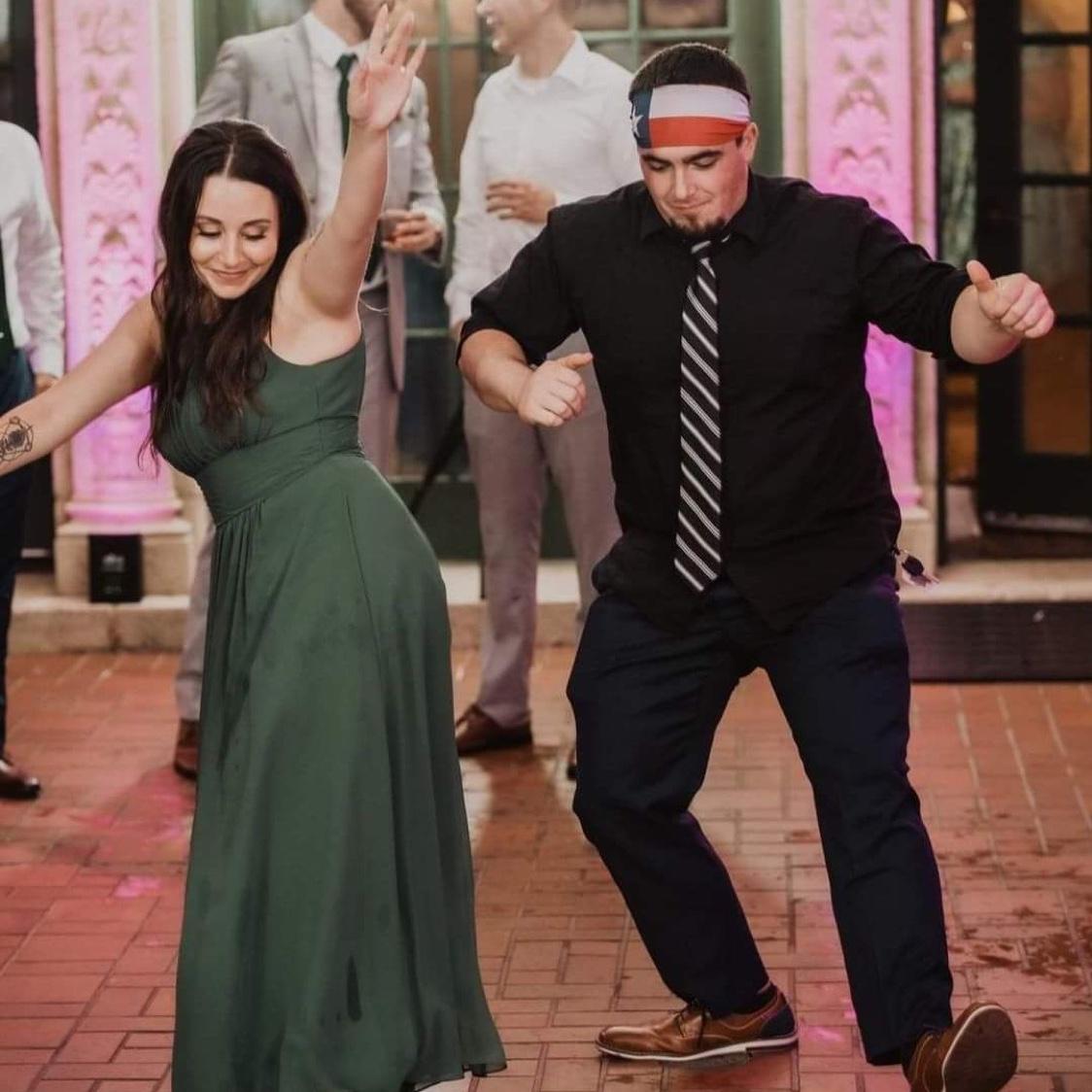 Bustin’ a move at Tyler and Kaelin’s wedding…please bring this energy to our dance floor!!
