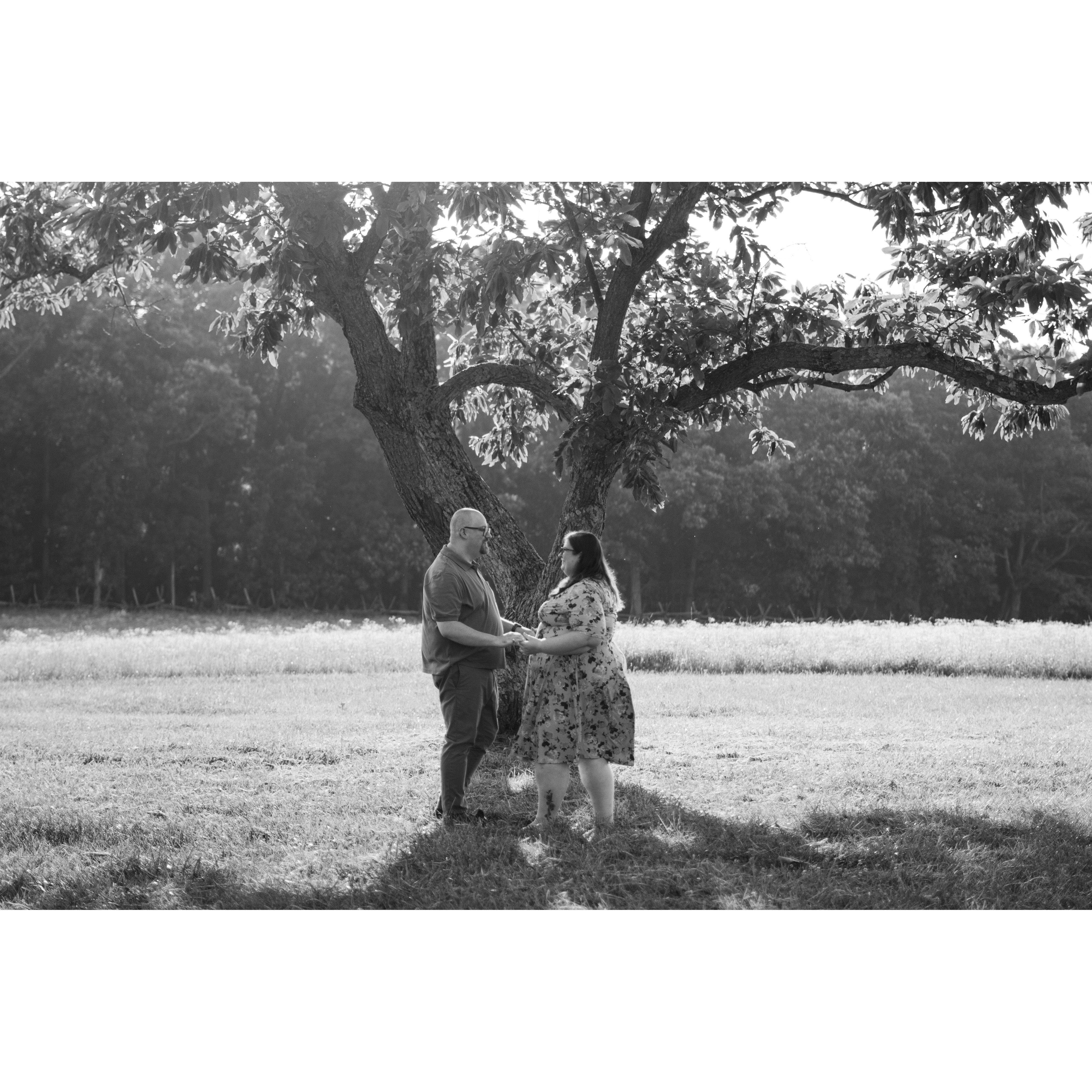 Engagement Photos by Savana Ashley Photography