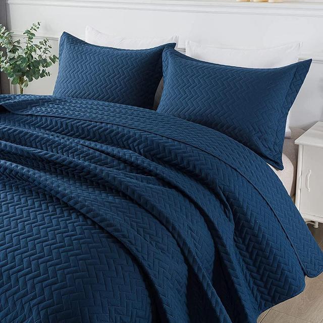 DOWNCOOL Navy Quilt Sets Queen with 2 Pillow Cases - 3 Pieces Quilt Sets - Soft Bedspread Coverlet Bed Cover for All Season - Queen Size (90"x96")