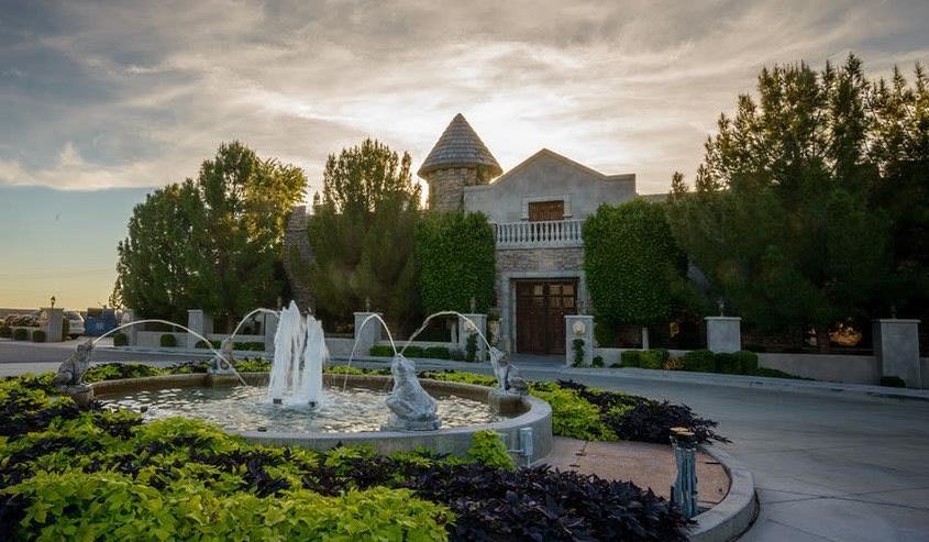 The Wedding Website of Jen Ksobiech and John Oper