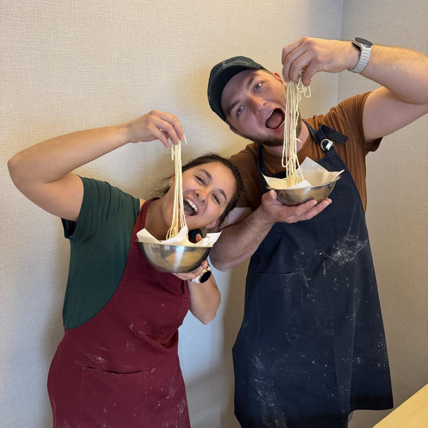 Ramen cooking class in Osaka, Japan / clase de cocinar de ramen en Osaka, Japón