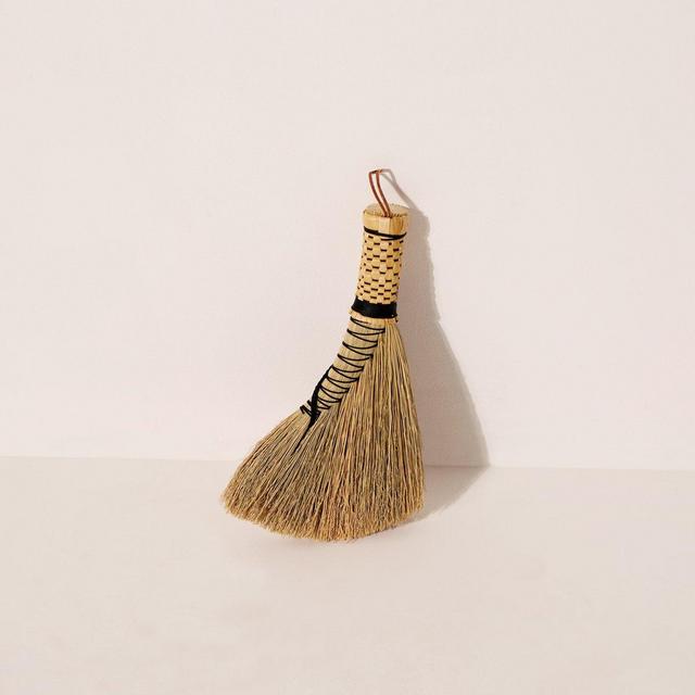 Whisk Broom Natural