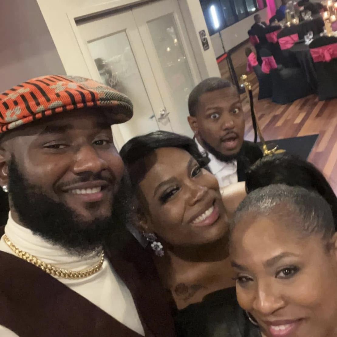 Family! Sneaker ball