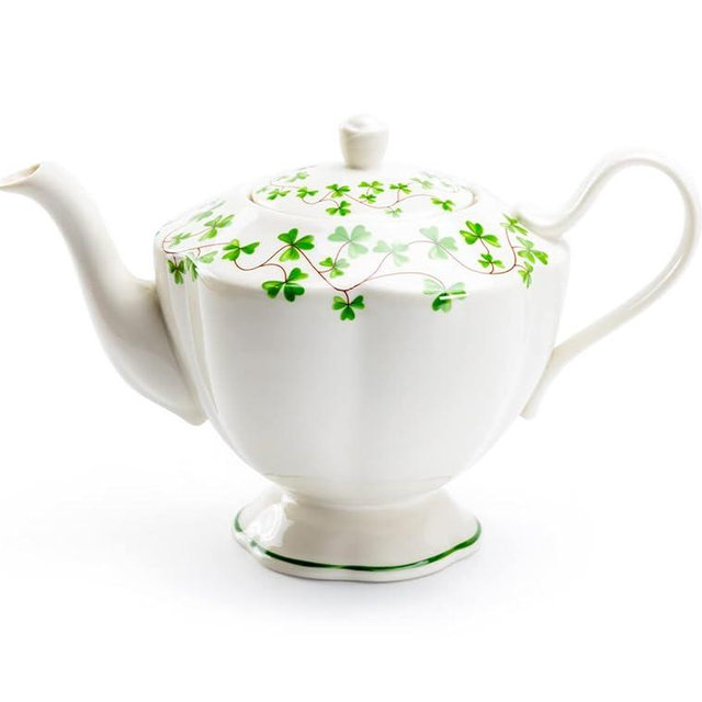 Shamrock Fine Porcelain Teapot 32oz Capacity