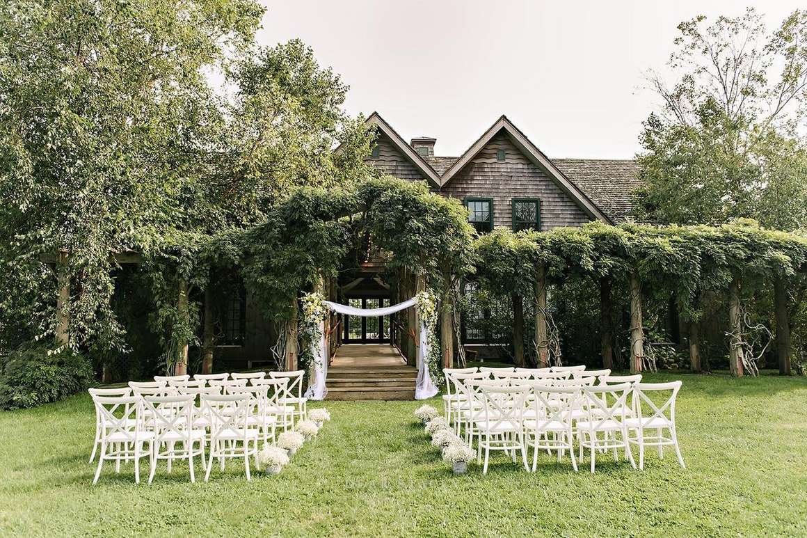 Jedediah Hawkins Inn