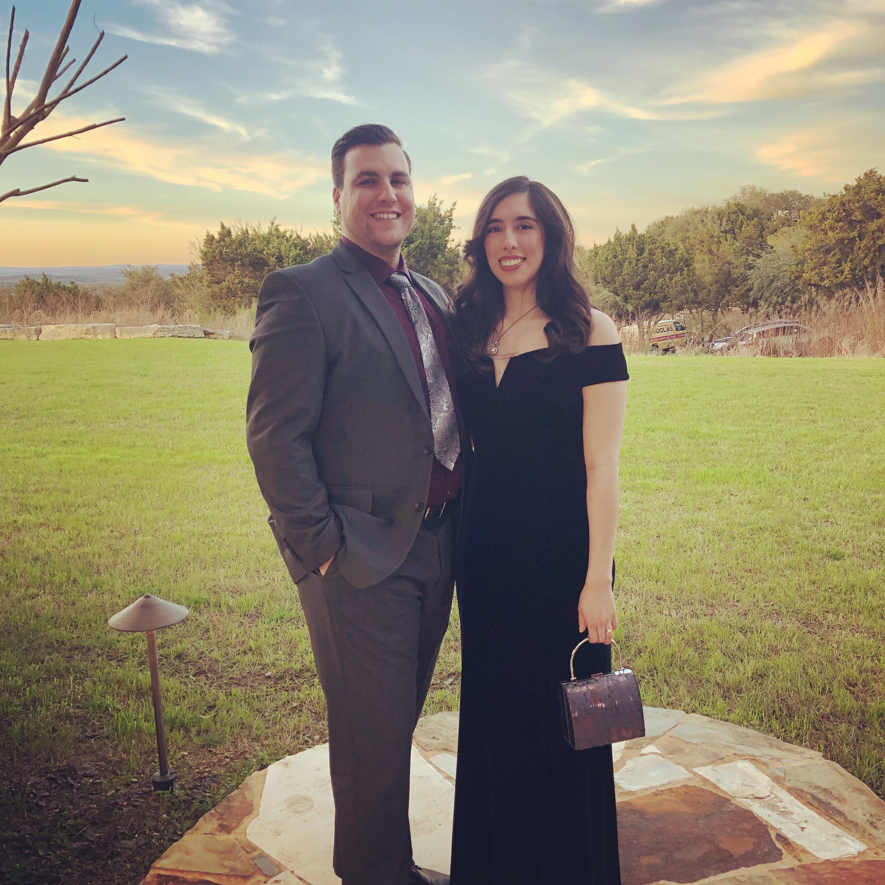 Enjoying the hill country and looking fancy😊