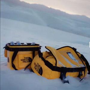 North Face Base Camp Duffell - M (Summit Gold/TNF Black)