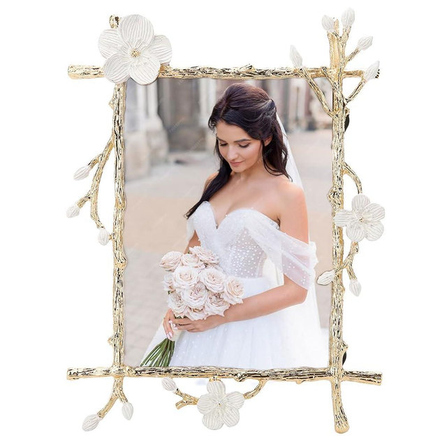 Goutangen Gold 5x7 Picture Frame Decor Ornate White Floral Photo Frames with High Definition Glass Front, Art Decor Tabletop Display, Gifts Ideas for Women, Horizontally & Vertically