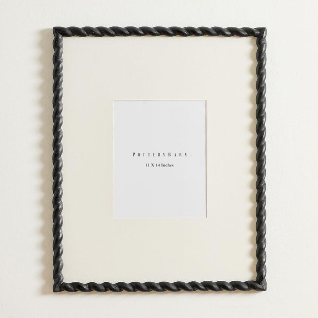 Newport Gallery Frame 24x30 Black