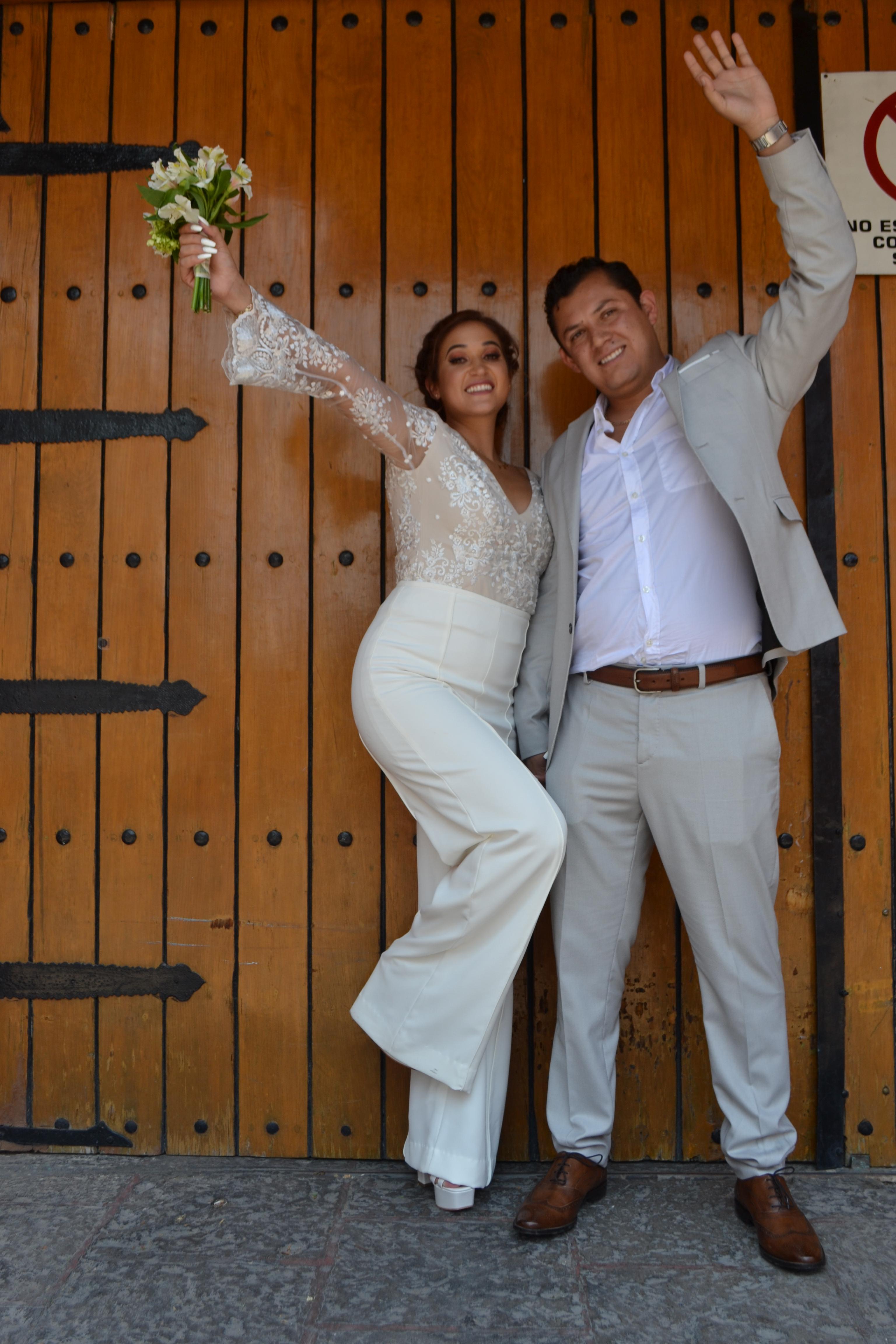 The Wedding Website of Pame Amezcua and Marco Ramirez