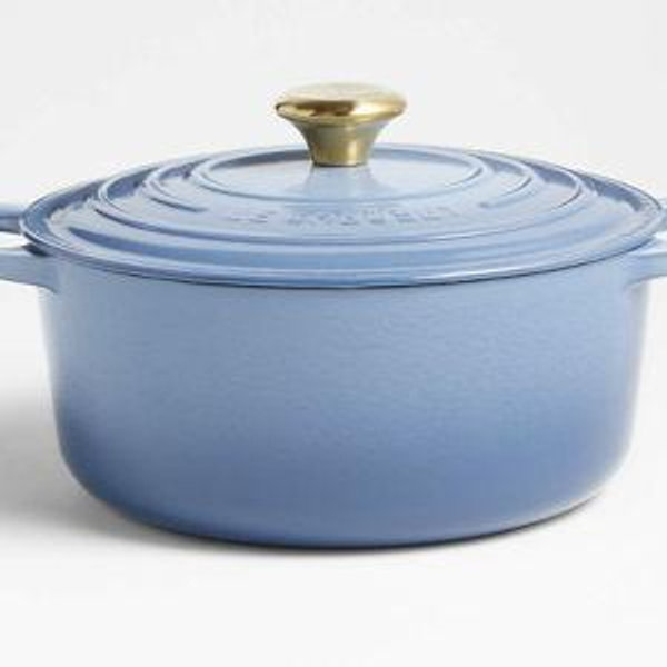 Signature Round Dutch Oven, 5.5 Qt Chambray