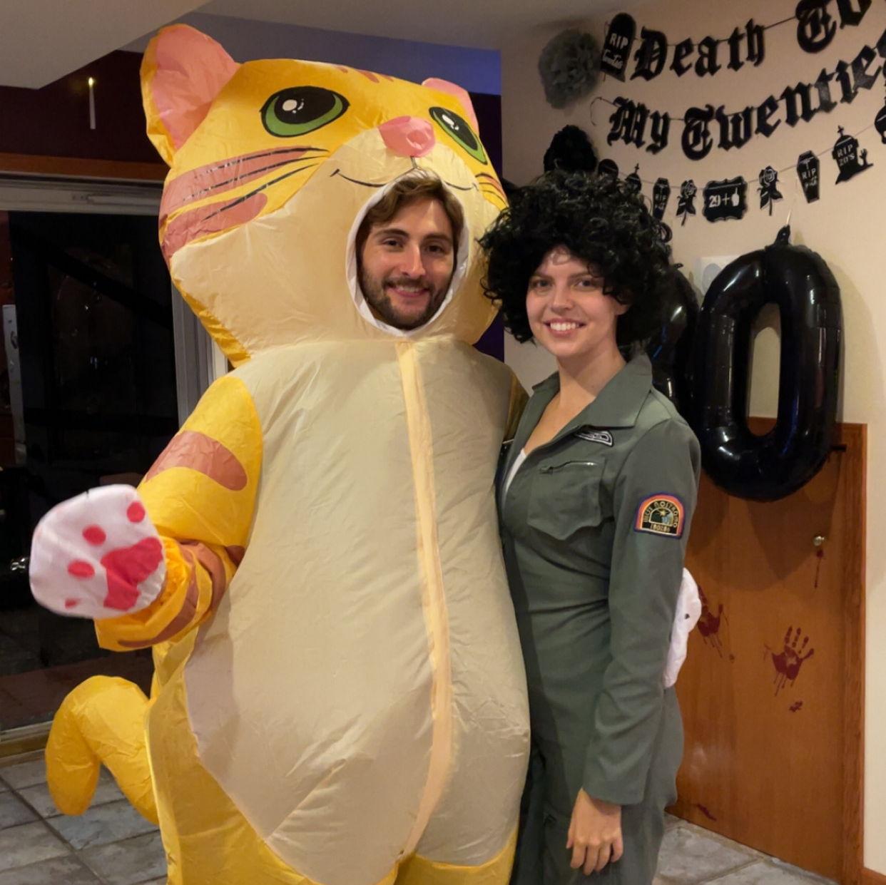 Ellen Ripley and her Jonesy<3
