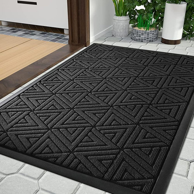 Yimobra Durable Front Entrance Door Mat, Heavy Duty Outdoor Indoor Doormat Entryway Floor Rug, Non Slip Rubber Backing, Easy Clean Shoe Scraper, Waterproof, Patio, Lawn, 17x29.5 Inch, Black
