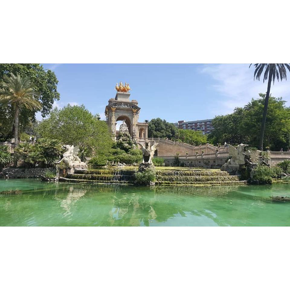 Cascada Monumental in Parc de la Ciutadella in Barcelona, where Daniel proposed.