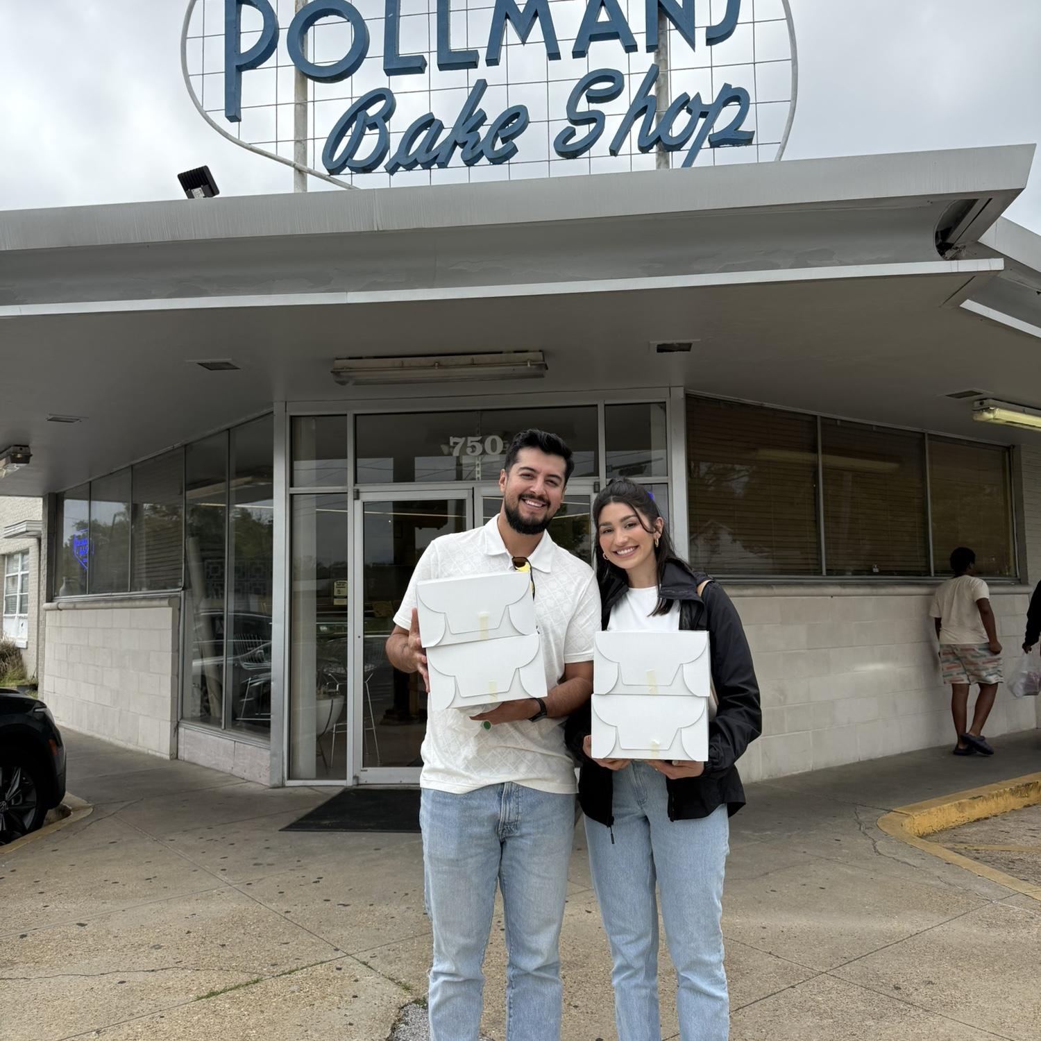 Quick trip to Mobile to pick up our cake tastings!