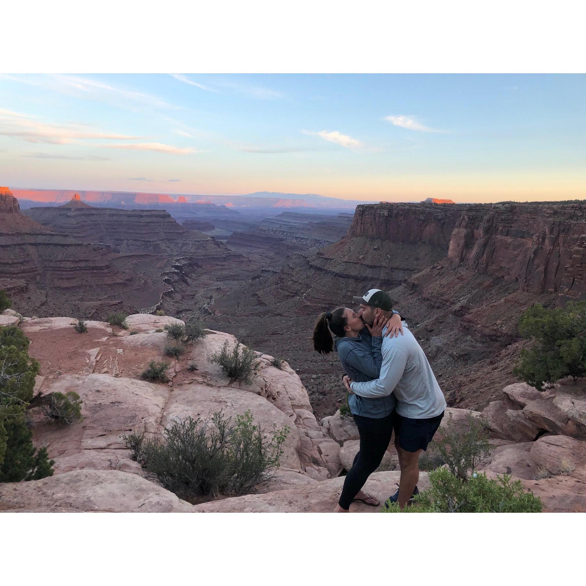 We set up camp overlooking Dead Horse Canyon and it was unbelievable!!
