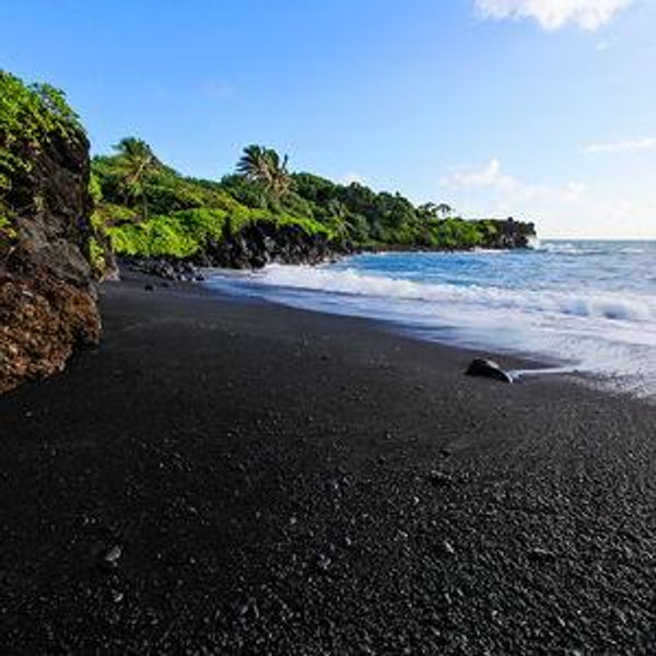 Honeymoon Excursion - Road to Hana Tour
