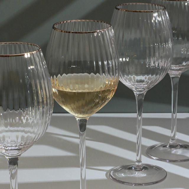 G Decor Set of 4 Ribbed Wine Glasses with Silver Rim