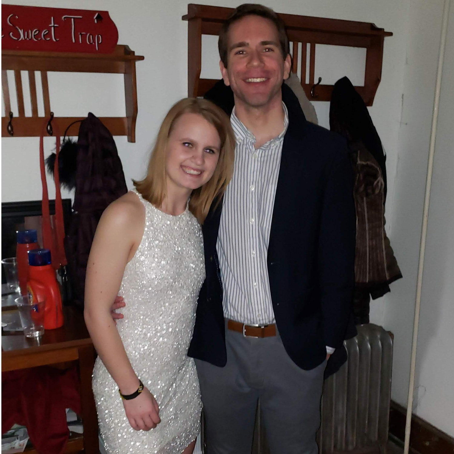 Juliet brought Jon to her senior formal at Cornell in May 2019! They began dating shortly after on June 1, 2019!