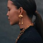 Cano (Jewelry Shopping)