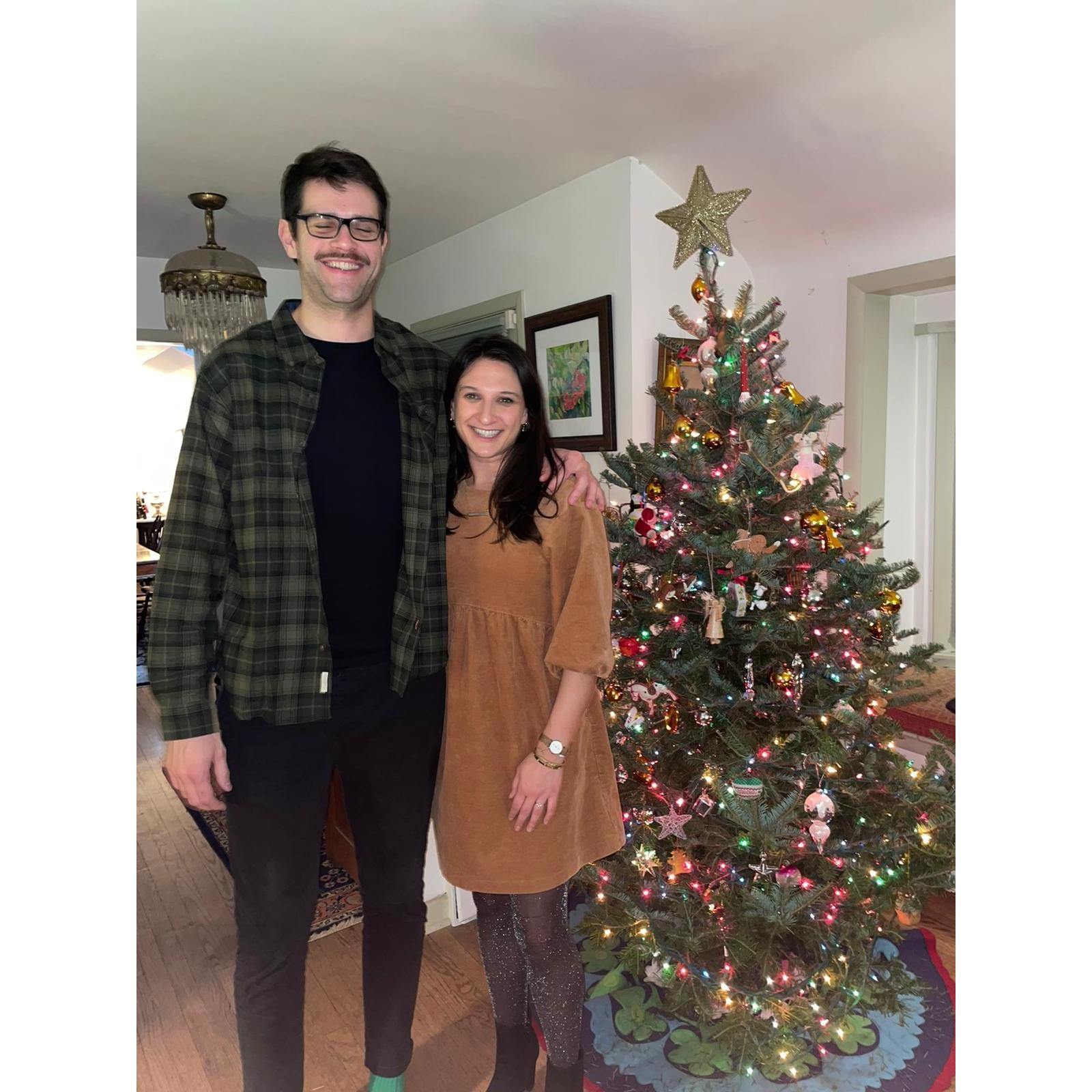 The first Christmas in Connecticut, 2021.
[Trumbull, Connecticut, United States]