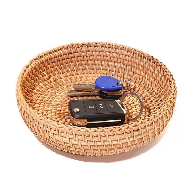 Small Round Keys Basket for Entryway Woven Baskets for Organizing Tabletop Decorative Wicker Organizer Basket for Keys Wallet Cell Phone Restaurant Food Serving Basket for Fruit Candy Cracker
