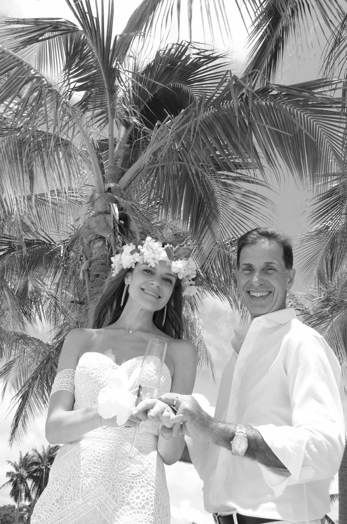 The Wedding Website of Celia Vera Zinger and Luis Marcelo Salmun