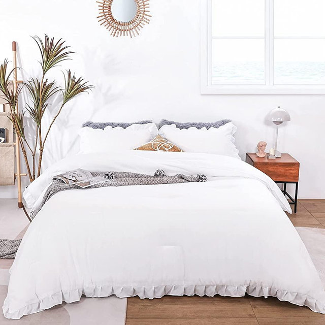 Janzaa Queen Comforter Set White Comforter 3PCS（1 Ruffled Comforter Set and 2 Pillowcases） Vintage Farmhouse Shabby Chic Bedding Soft Fluffy Comforter Set All Season