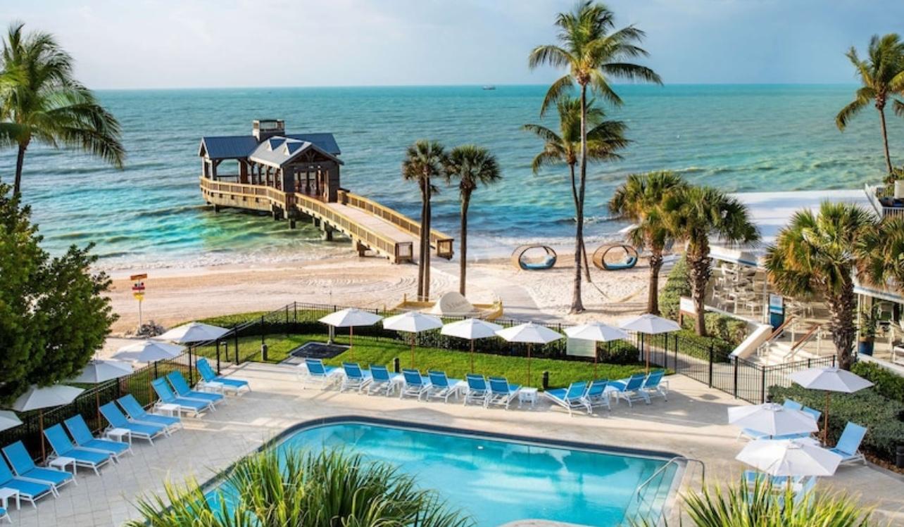 The Wedding Website of Amanda Romano and Stuart Hicks