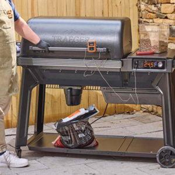 Traeger Woodridge Wi-Fi Pellet Grill and Smoker in Black