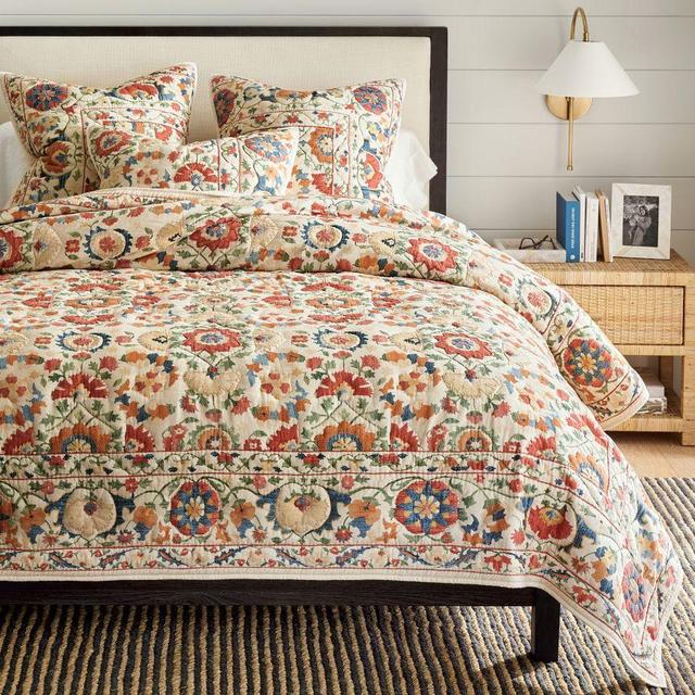 Penelope Applique Handcrafted Quilt, King/Cal. King