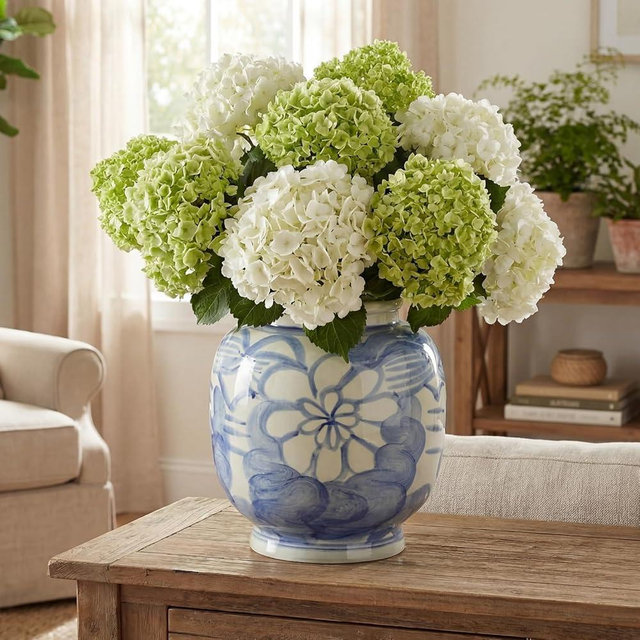 Ferrochef Blue and White Flower Vase 10 Inch Hand Painted Porcelain Table Vase with Chinoiserie Floral Pattern for Living Room Bookshelf Fireplace Table Decoration