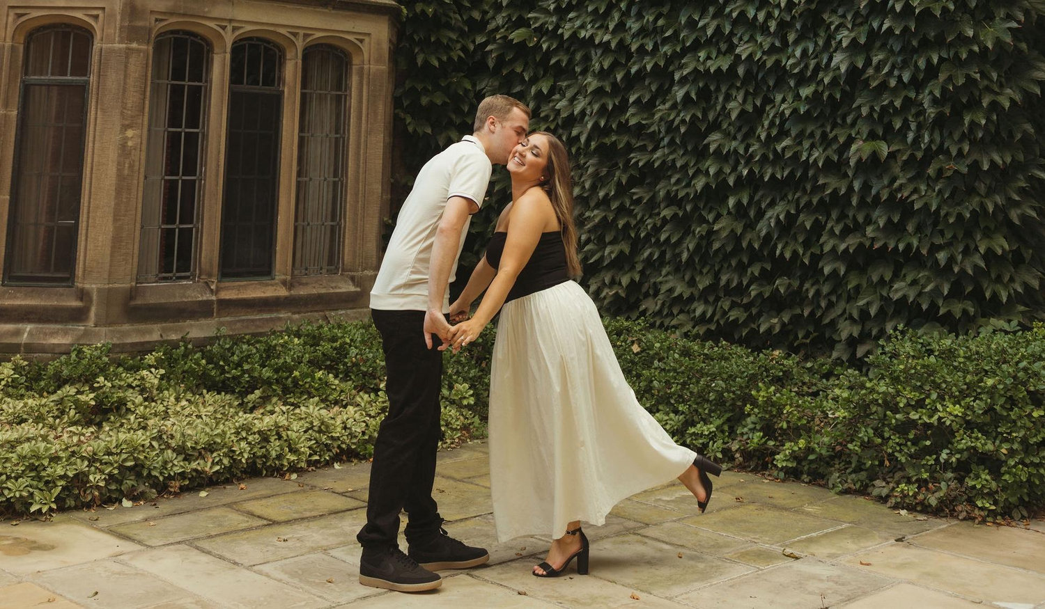 The Wedding Website of Lindsey Mead and Jakob Baarck