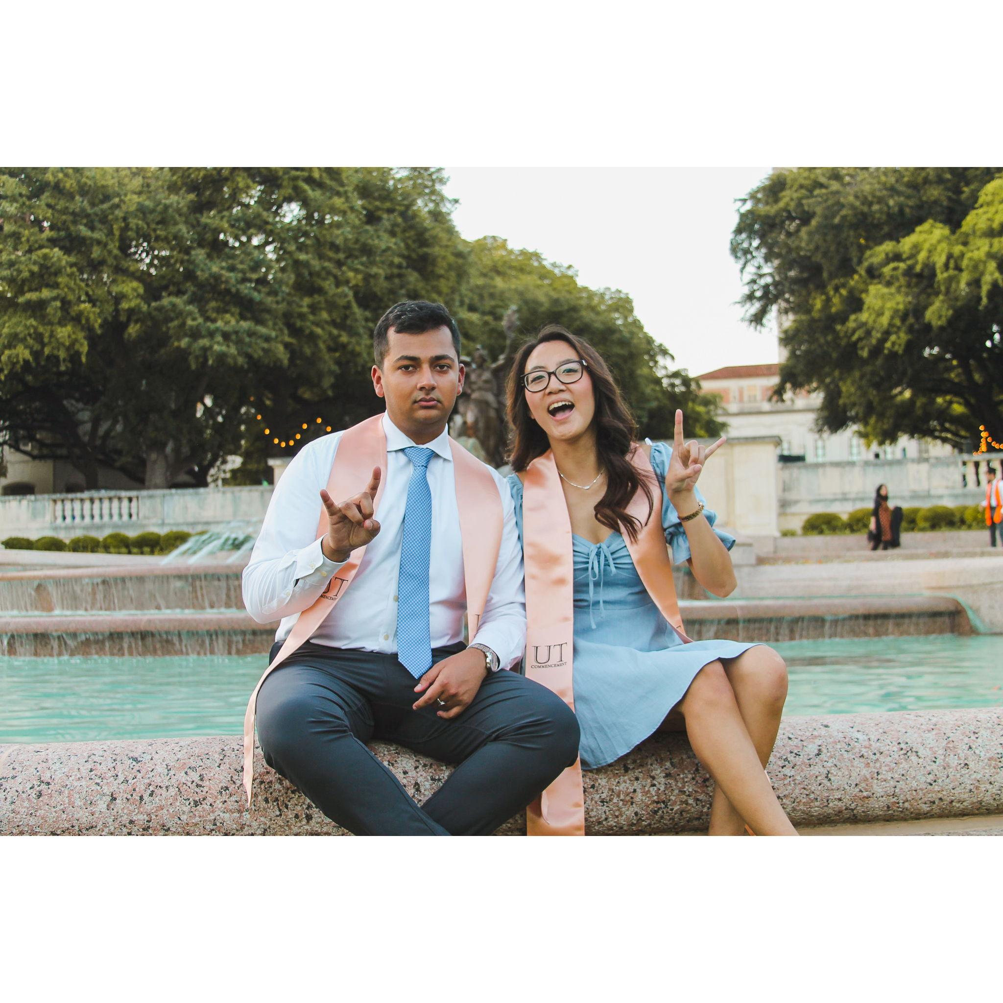 HOOK 'EM HORNS