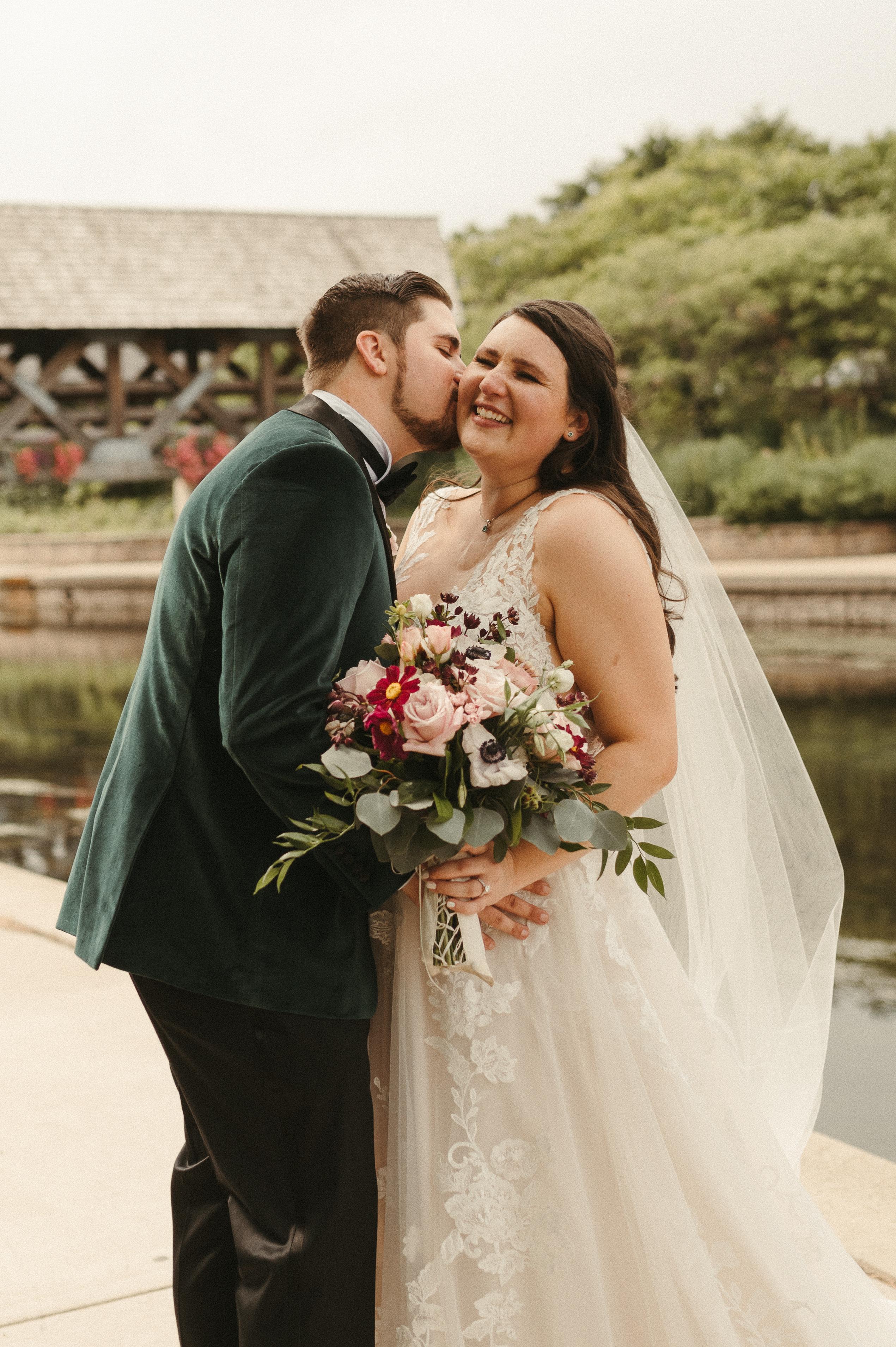 The Wedding Website of Alyssa Fox and Brian Conlee