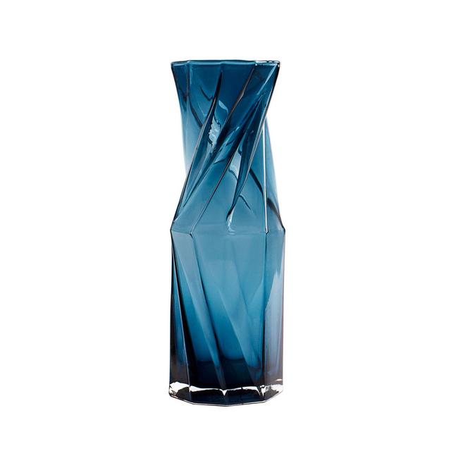 Twist VASE