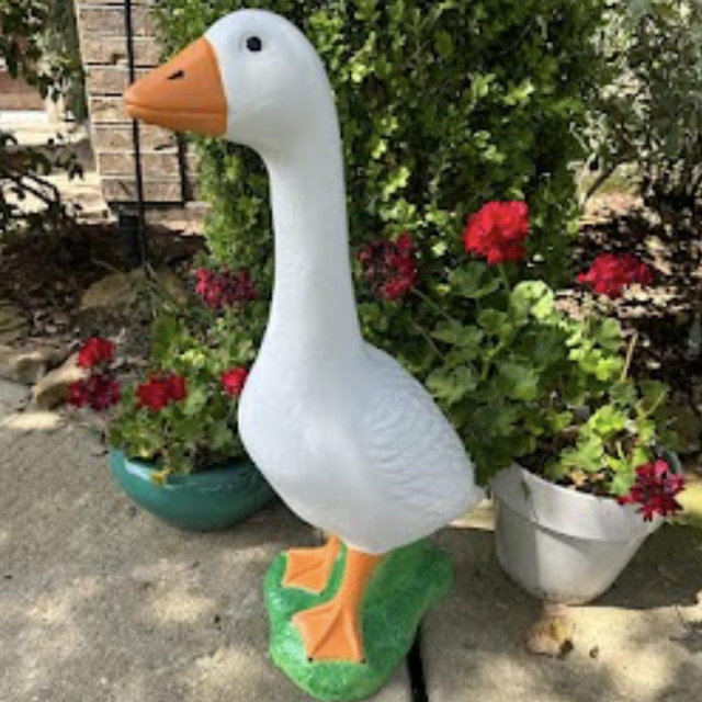 28" Painted- $110 (Dottie) Porch Geese