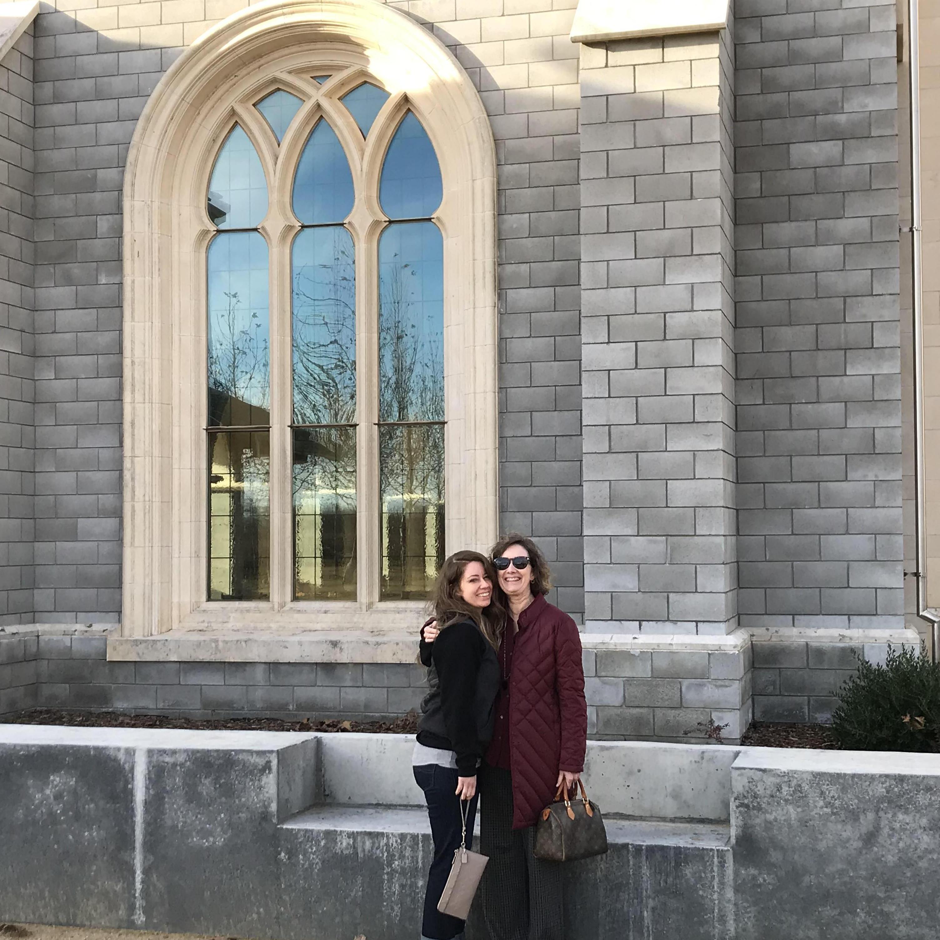 Shelly & Tiffany at New Clairvaux winery.