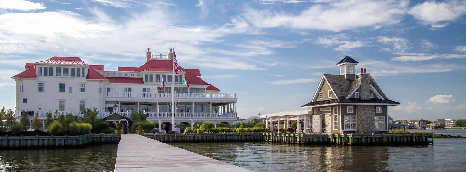 The Wedding Website of Taylor Yahn and Joseph Hutchinson