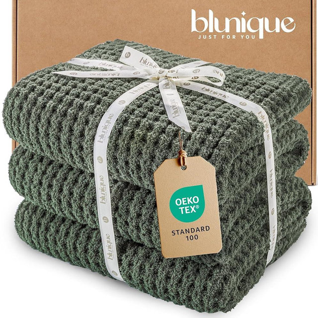 blunique Waffle Knit Throw Blanket, Luxury Cozy Chunky Knit Throw Blanket for Couch, 50 x 60 Inch Thick Ultra-Soft Feather Yarn Knitted Blanket for Sofa, Bed, Home Decor - Sage