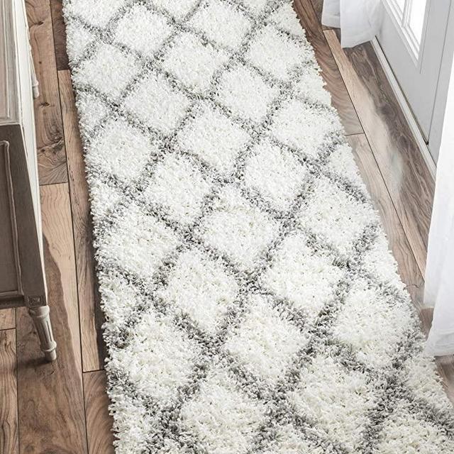 nuLOOM Trellis Cozy Soft & Plush Shag Runner Rug, 2' 8" x 8', White
